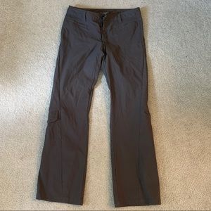 Athleta Nylon Dipper Hiking Pants